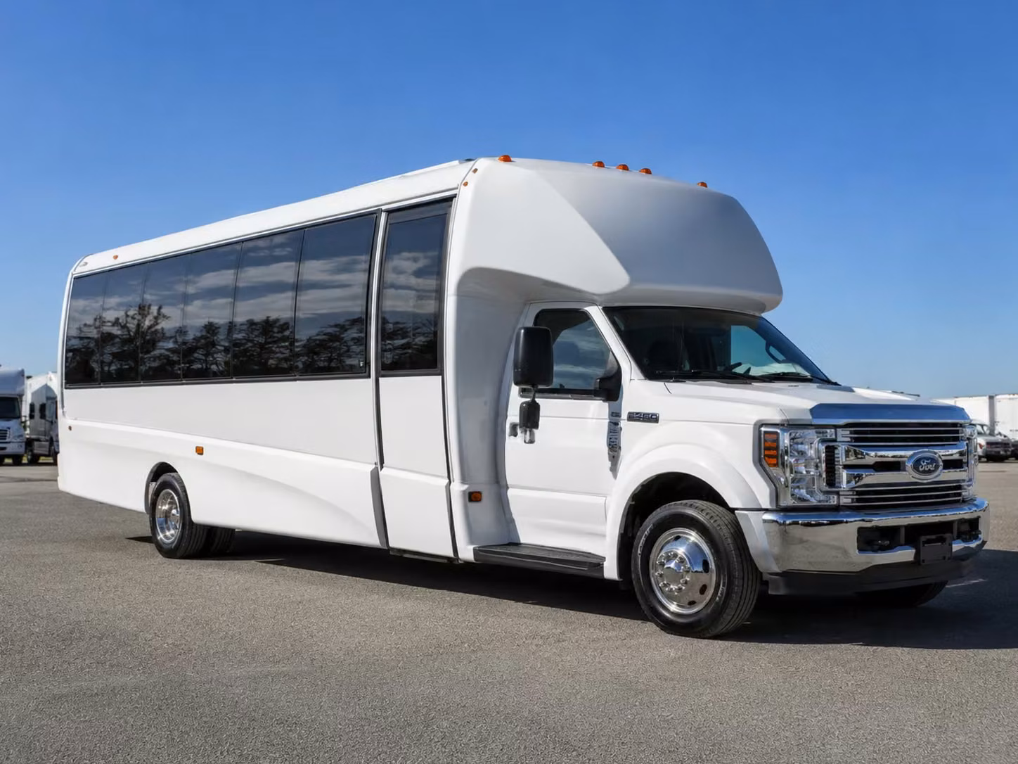 15 passenger minibus