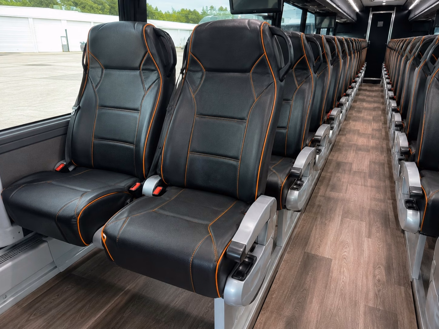 hit every stop of your anaheim wedding weekend with one private bus